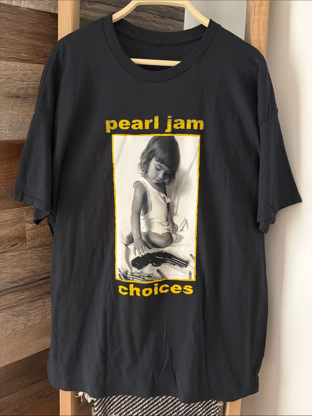 🆕 Pearl Jam ‘Choices’ Band Tee